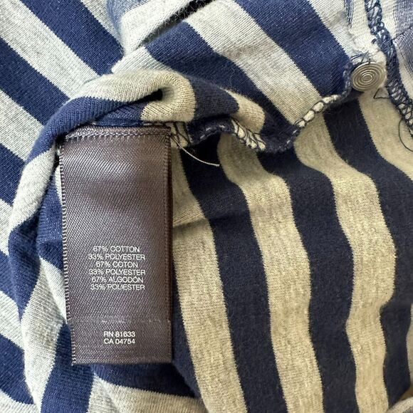 Kenneth Cole Reaction Men's Gray/Blue Striped V-Neck Tee Size XL Reverse Print - Picture 4 of 4